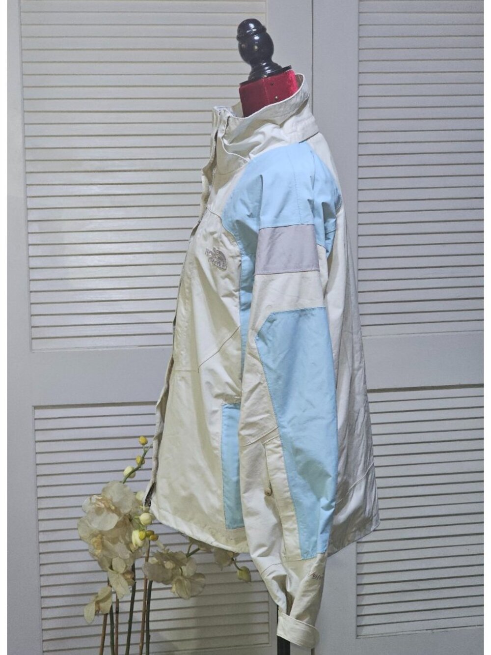 The North Face Womens Beige Blue Color Block Hyvent Windbreaker Jacket Sz M 2627 - Picture 3 of 13